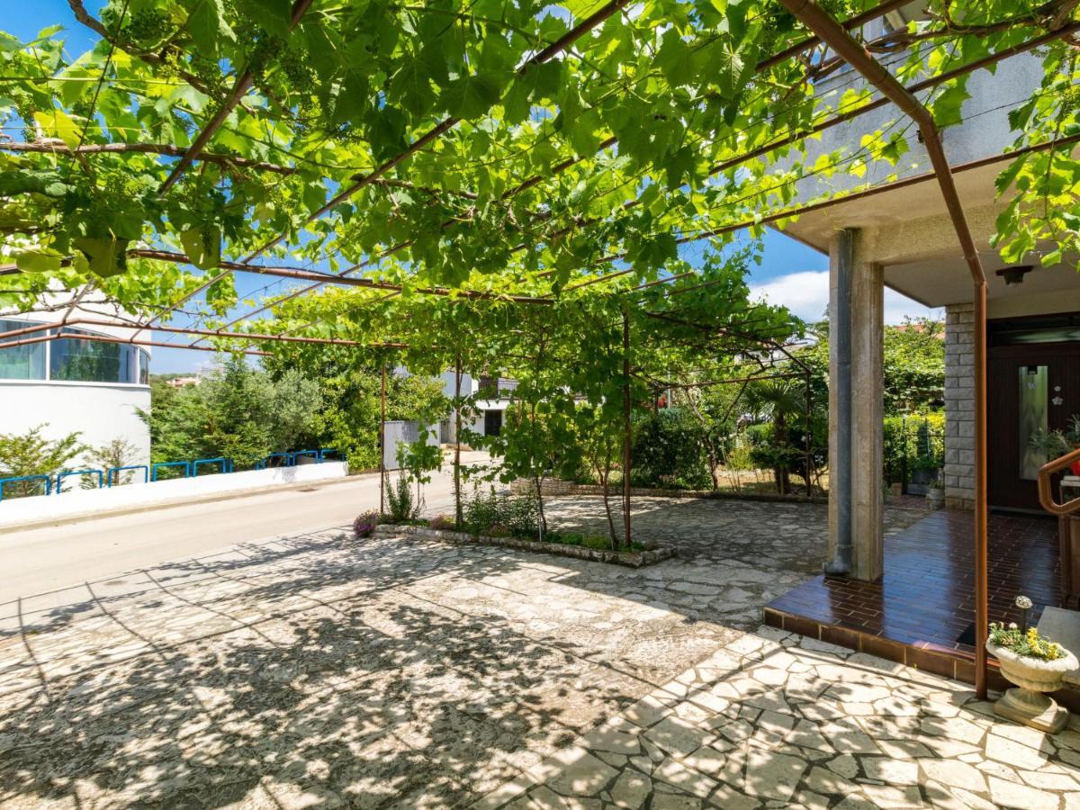 Bellevue - Pul330 By Interhome
