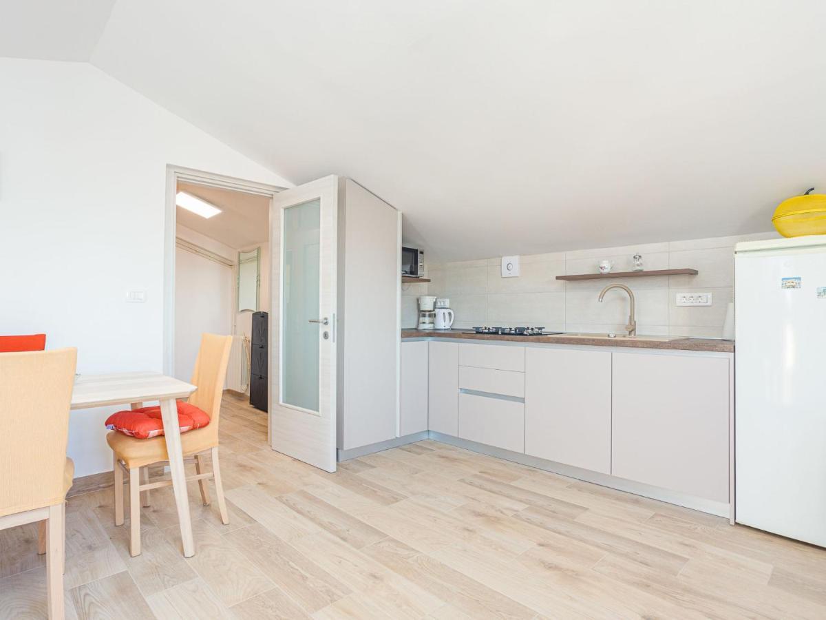 Bellevue - Pul330 By Interhome * Pjescana Uvala